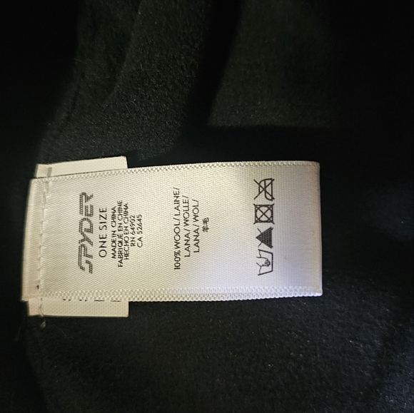 Spyder Beanie Winter Snow Hat NWT One Size Youth Boys Girls Kids 8-14 - Picture 4 of 8